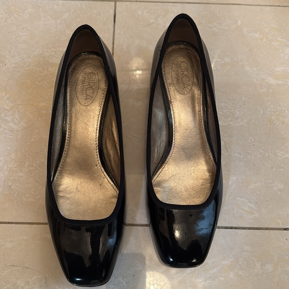 Circa Joan David Elegant Black Patent Leather Women's Shoes